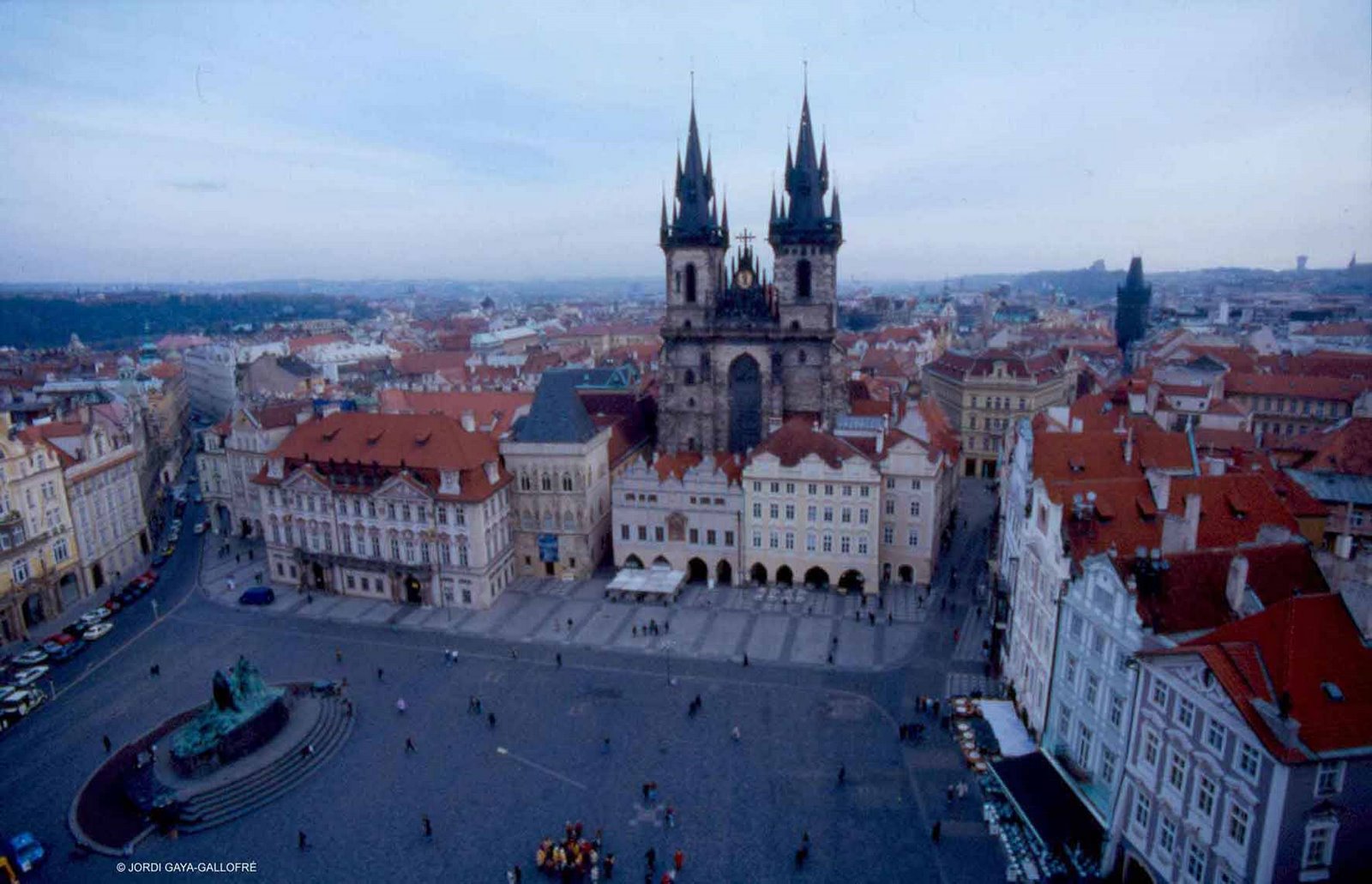 [praga[1].jpg]